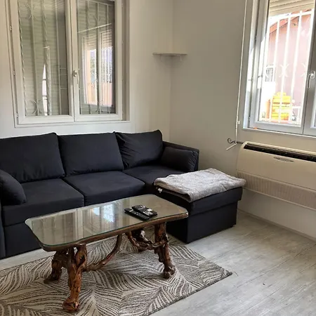Charmante Maison Avec Jardin Proche Du Centre De Perpignan